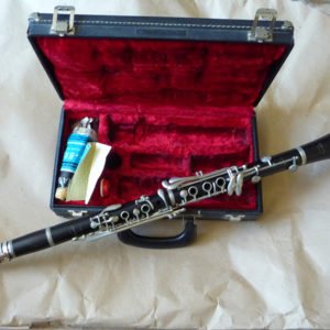 Clarinette Normandy (Noblet) vendue avec étui et accessoires