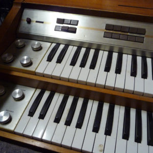 Orgue Philicorda GM 760 double clavier