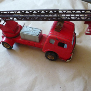 Camion pompier Joustra