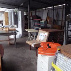 Découvrez la cour et le bric à la grande vente de Emmaüs – Bernes sur Oise